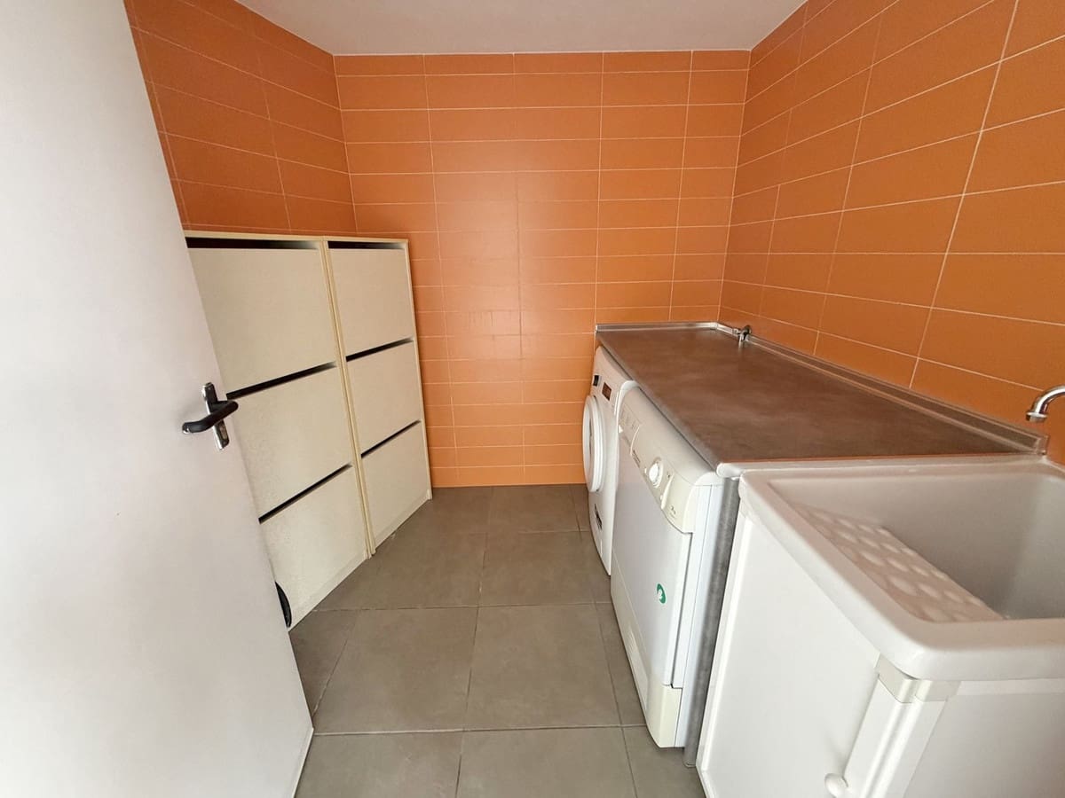 3 soverom Villa til salgs i El Faro med svømmebasseng garasje - € 849 000 (Ref: 9386385)