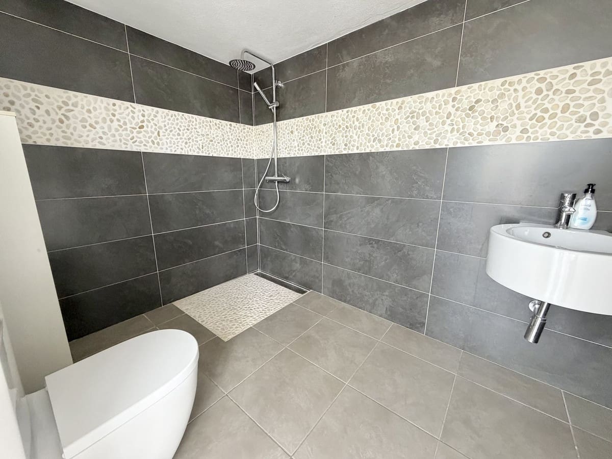 3 slaapkamer Villa te koop in Mijas Costa met zwembad garage - € 849.000 (Ref: 9386385)