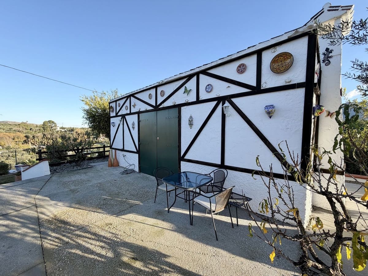 4 bedroom Finca/Country House for sale in Alhaurin el Grande with pool garage - € 849,000 (Ref: 9465229)