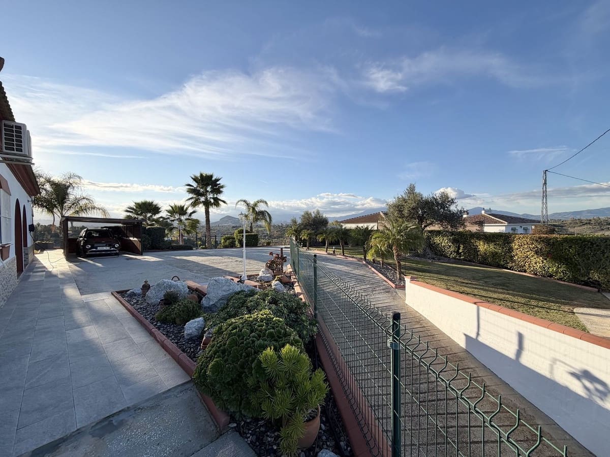 4 bedroom Finca/Country House for sale in Alhaurin el Grande with pool garage - € 849,000 (Ref: 9465229)