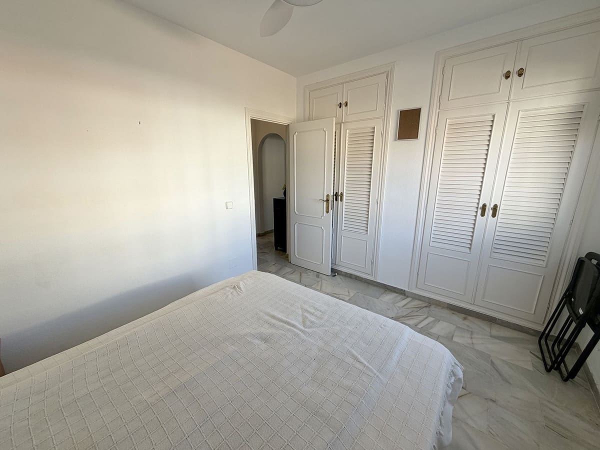 1 bedroom Apartment for sale in Benalmadena with pool - € 219,000 (Ref: 9470044)