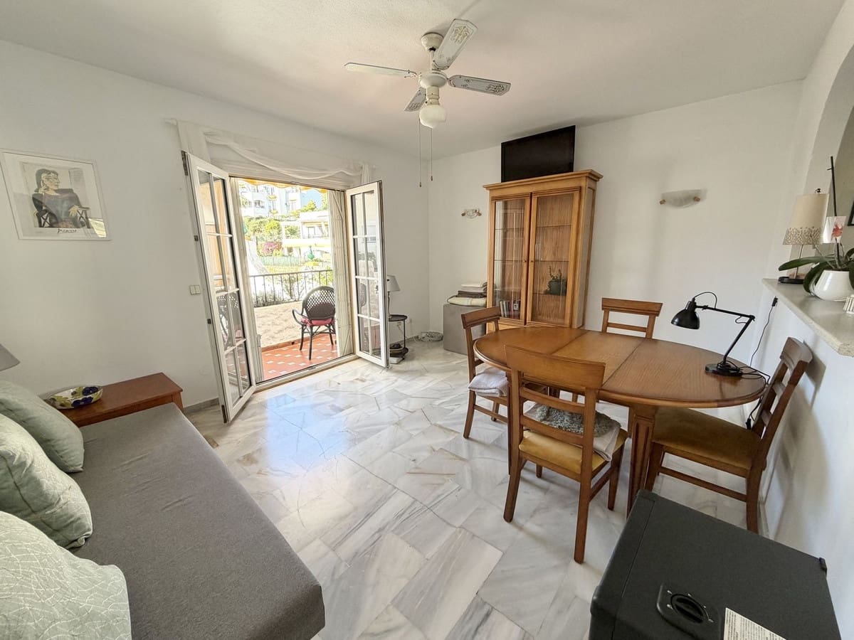 1 bedroom Apartment for sale in Benalmadena with pool - € 219,000 (Ref: 9470044)