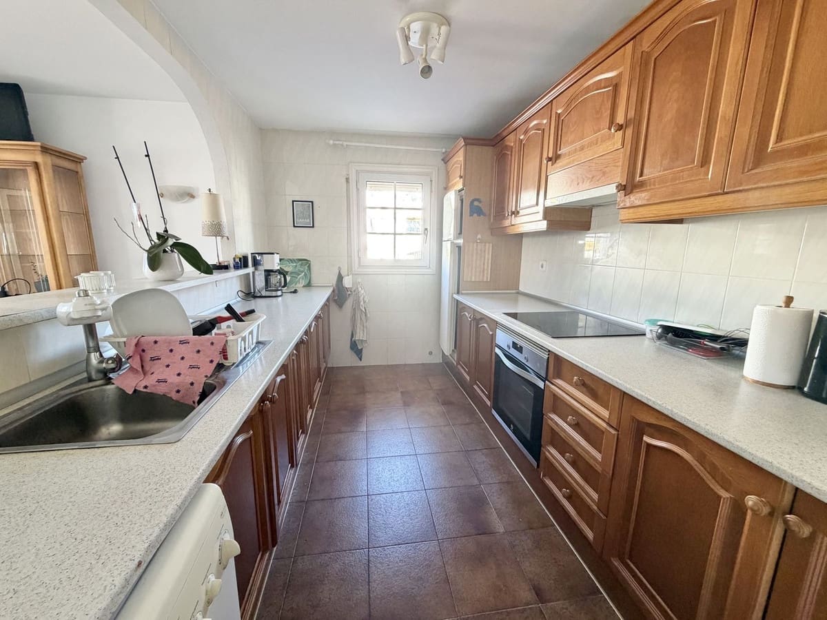 1 bedroom Apartment for sale in Benalmadena with pool - € 219,000 (Ref: 9470044)