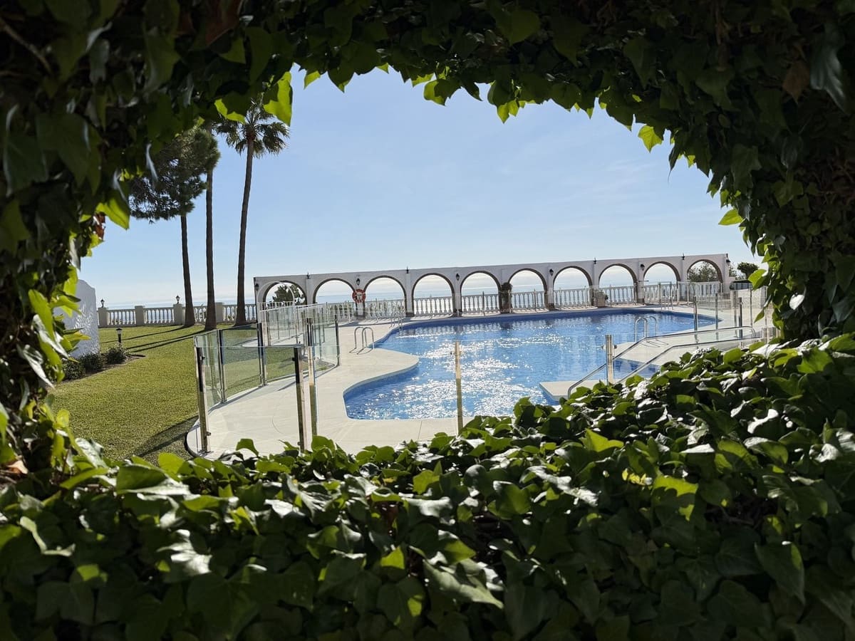 1 bedroom Apartment for sale in Benalmadena with pool - € 219,000 (Ref: 9470044)