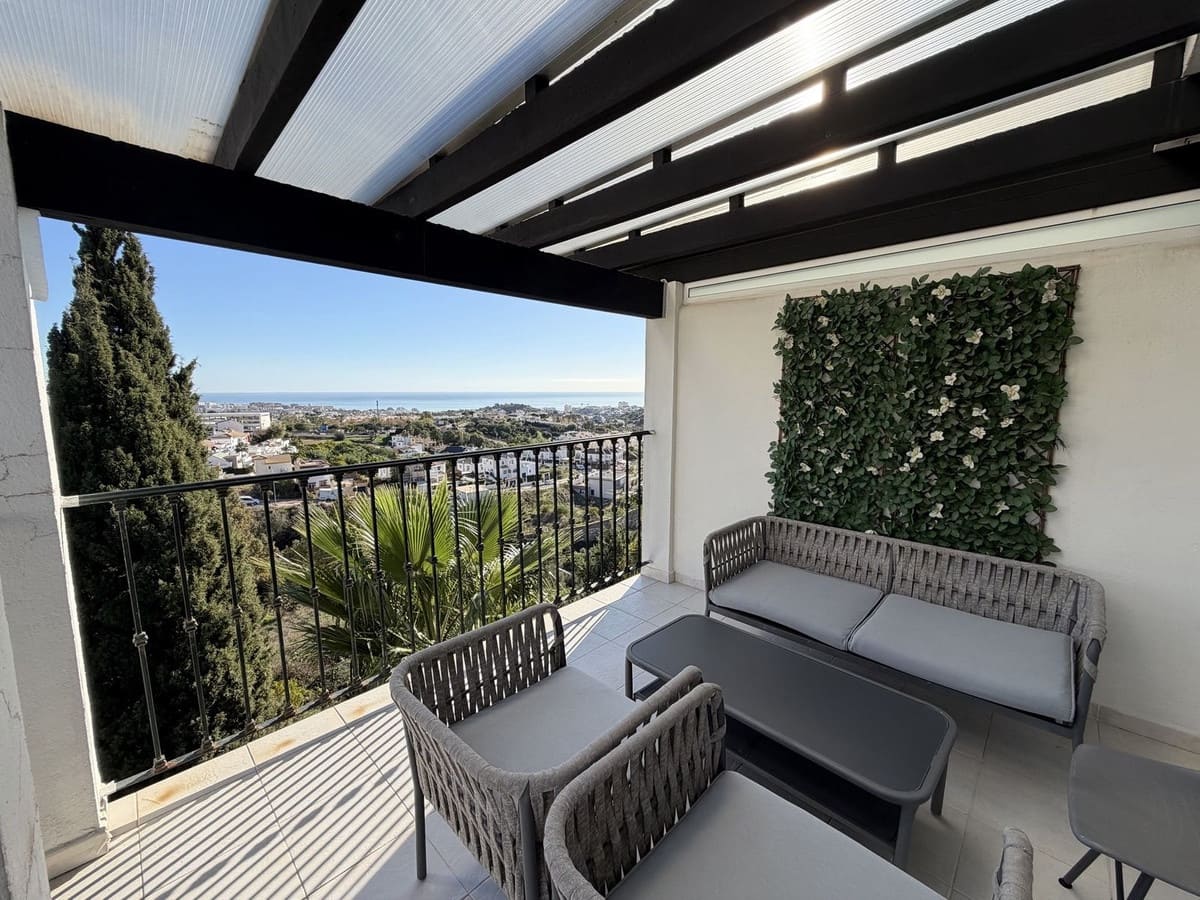 3 quarto Moradia Geminada para venda em Benalmadena com piscina garagem - 590 000 € (Ref: 9470045)