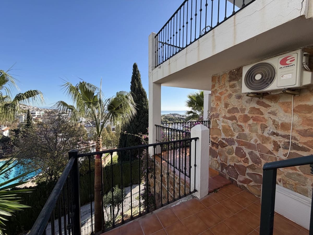 3 quarto Moradia Geminada para venda em Benalmadena com piscina garagem - 590 000 € (Ref: 9470045)