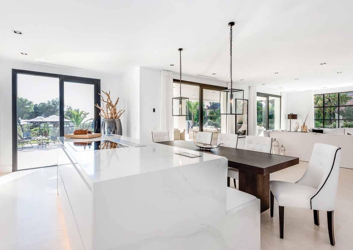 6 bedroom Villa for sale in Marbella with pool garage - € 7,295,000 (Ref: 5798654)