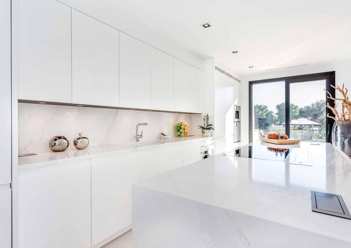 6 bedroom Villa for sale in Marbella with pool garage - € 7,295,000 (Ref: 5798654)