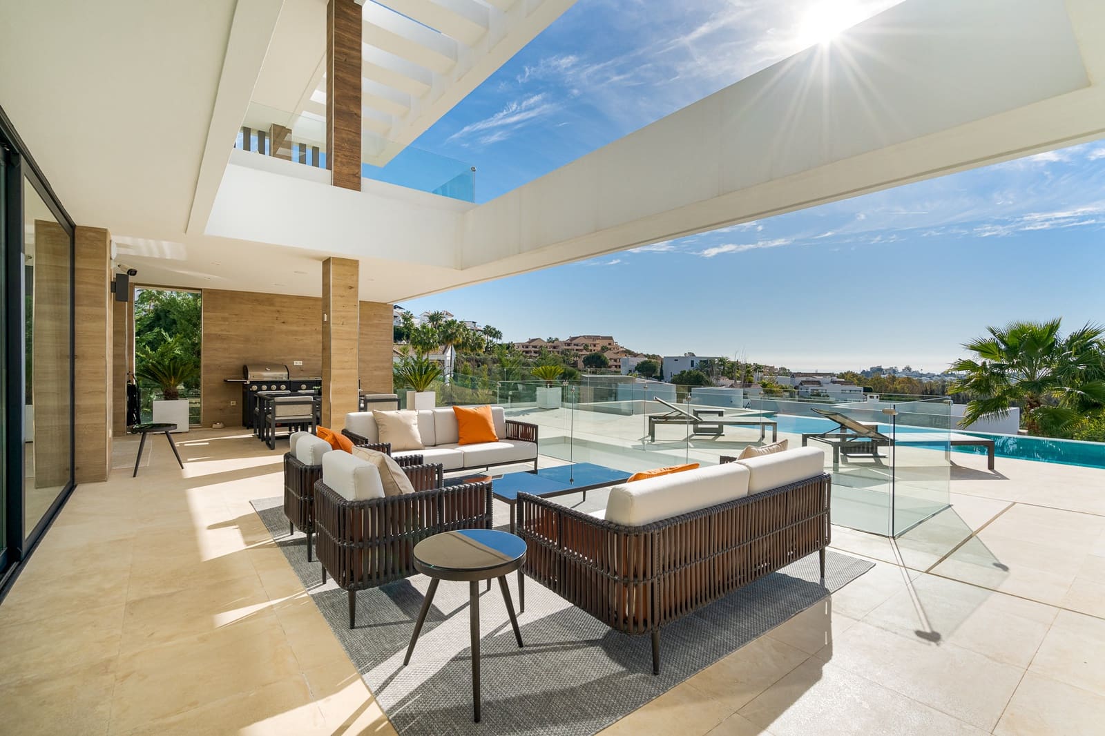 5 Zimmer Villa zu verkaufen in Benahavis mit Pool Garage - 4.595.000 € (Ref: 5799008)