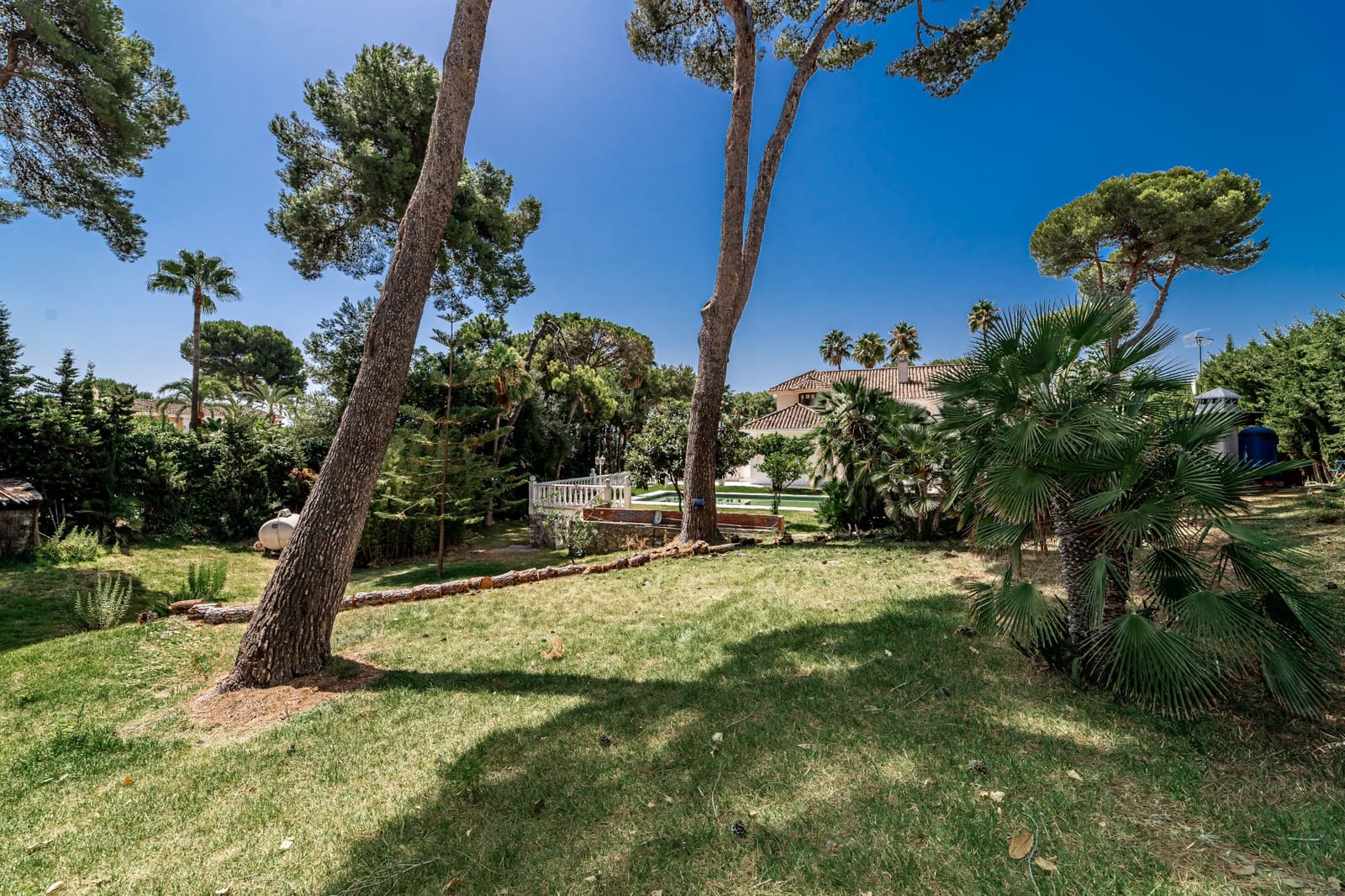 Bouwgrond te koop in Marbella - € 5.500.000 (Ref: 5799056)