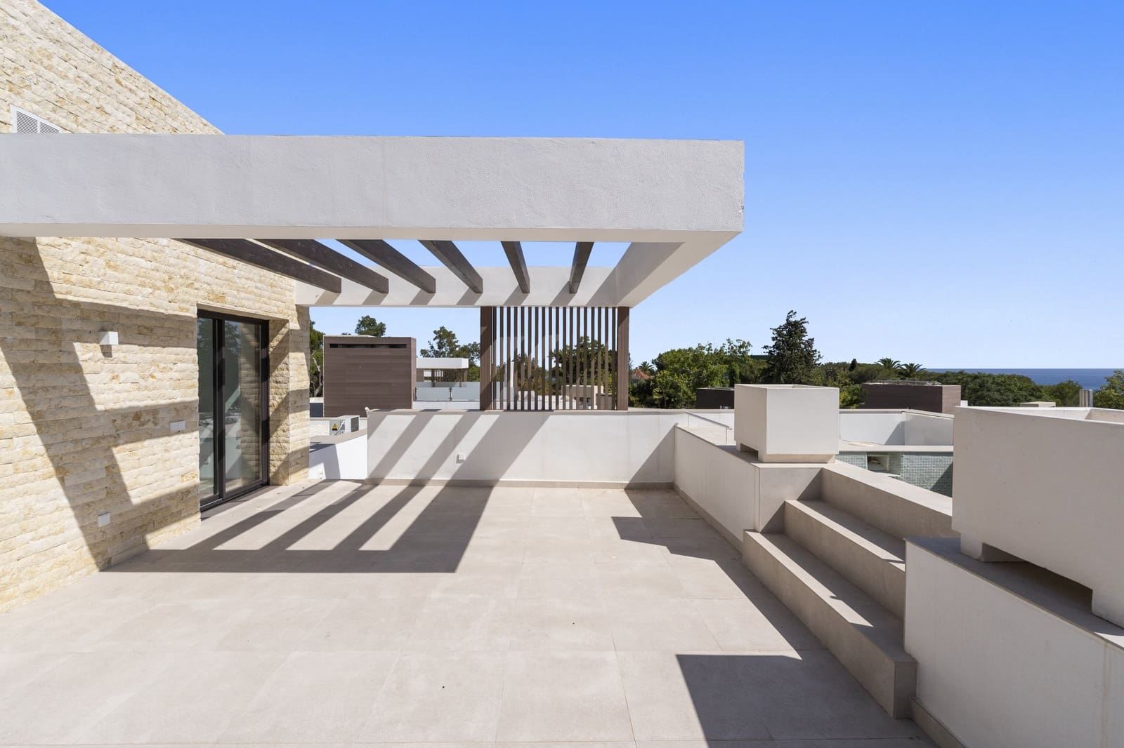 4 chambre Villa/Maison à vendre à Golden Mile avec piscine garage - 4 200 000 € (Ref: 5799099)