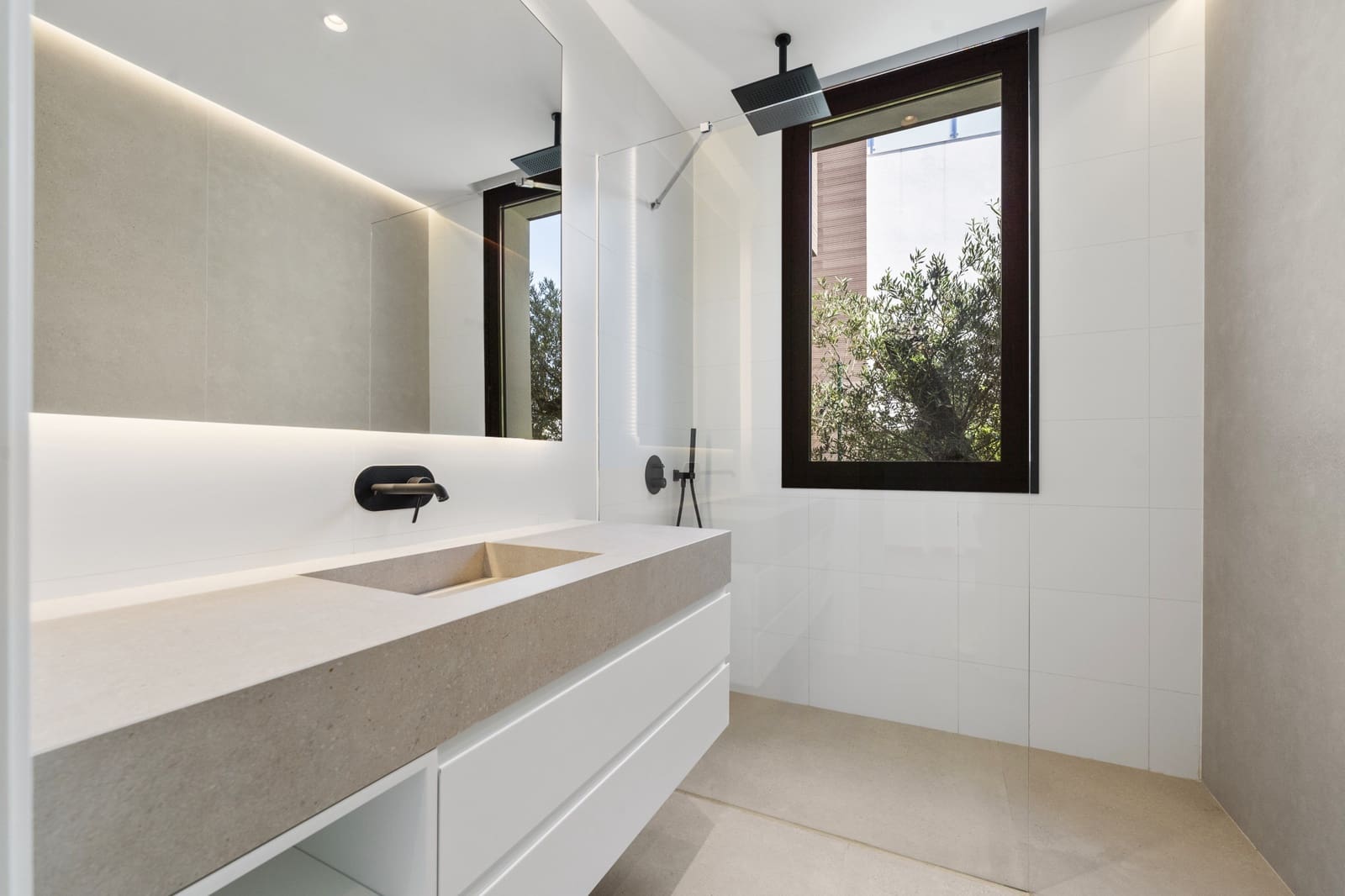 4 chambre Villa/Maison à vendre à Golden Mile avec piscine garage - 4 200 000 € (Ref: 5799099)