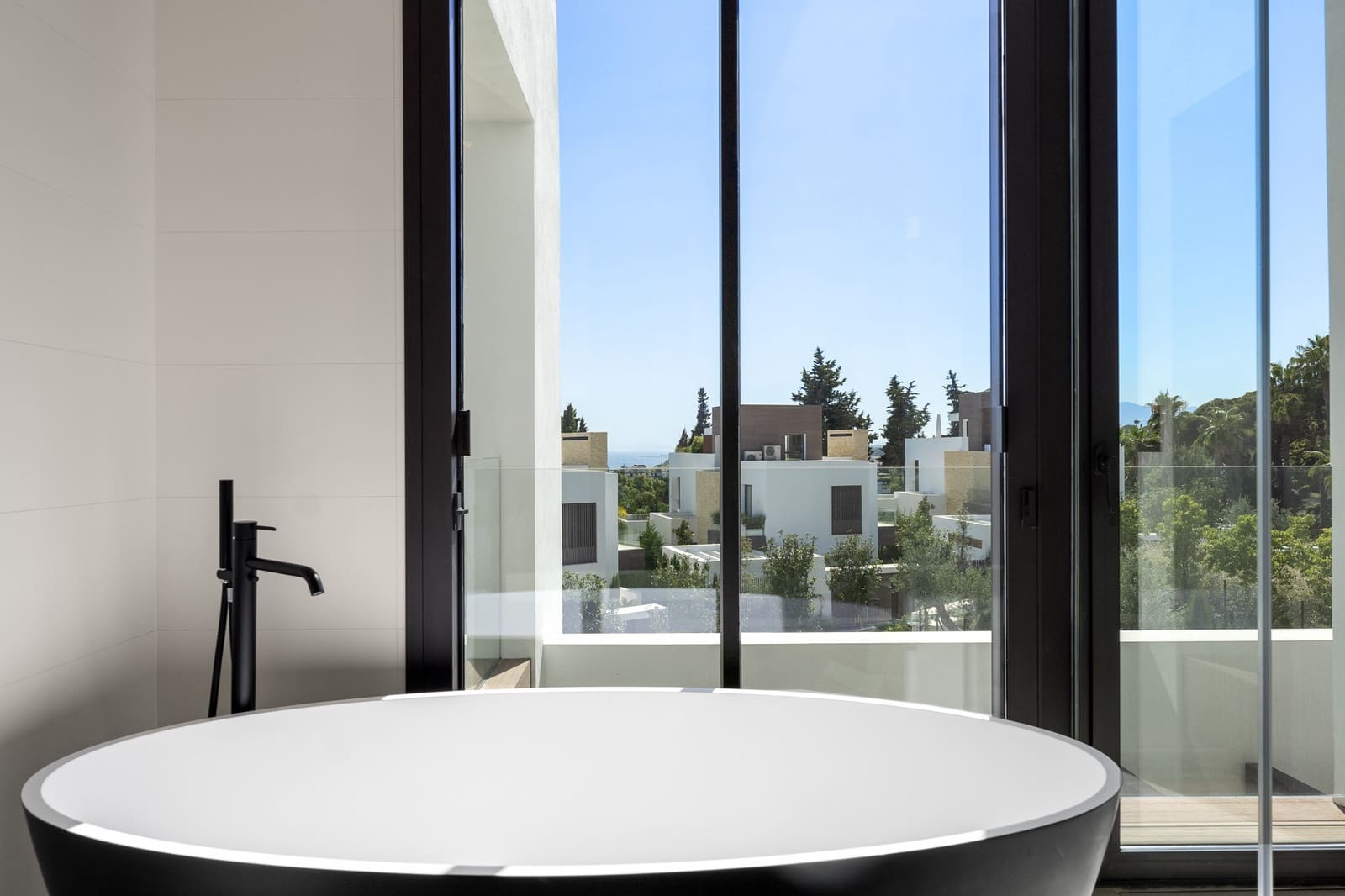 4 chambre Villa/Maison à vendre à Golden Mile avec piscine garage - 4 200 000 € (Ref: 5799099)