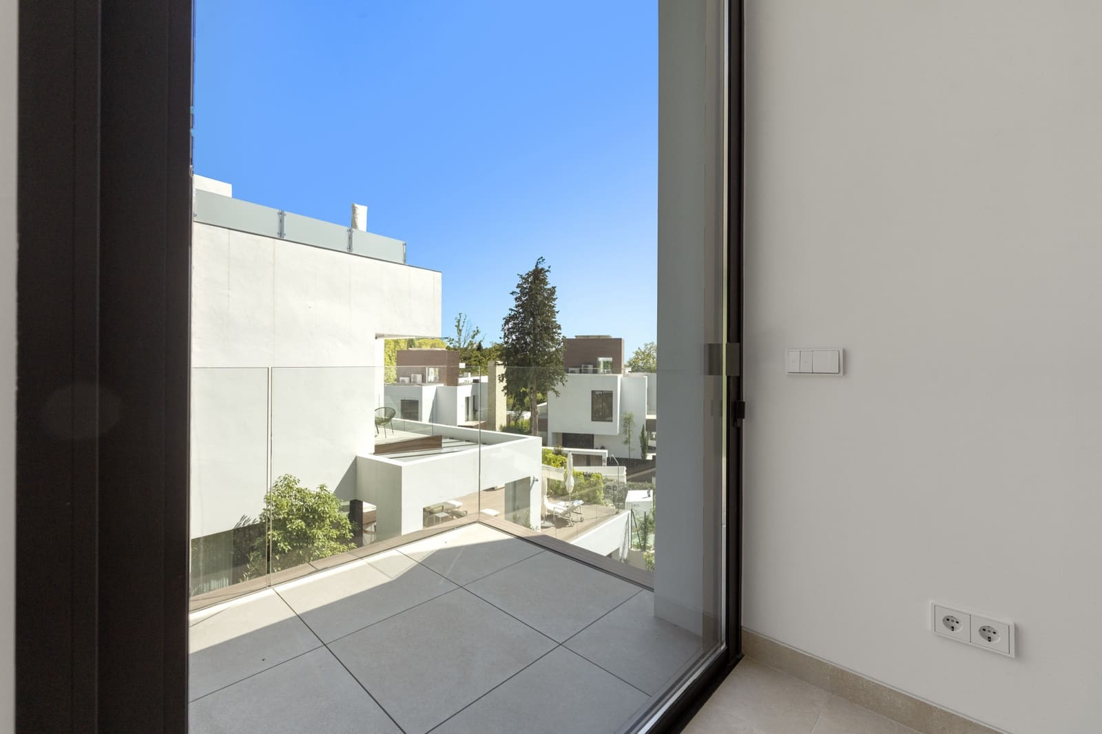 4 chambre Villa/Maison à vendre à Golden Mile avec piscine garage - 4 200 000 € (Ref: 5799099)