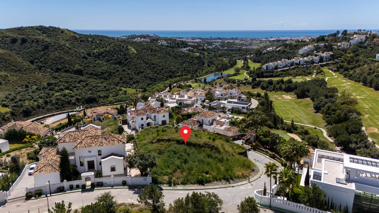 Building Plot for sale in Benahavis - € 1,995,000 (Ref: 5823657)