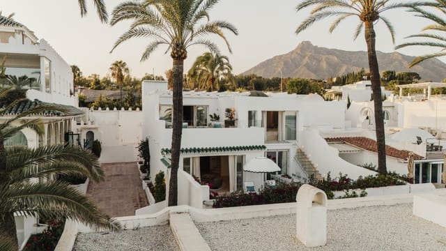 3 chambre Villa/Maison Semi-Mitoyenne à vendre à Marbella avec piscine garage - 5 995 000 € (Ref: 9266713)