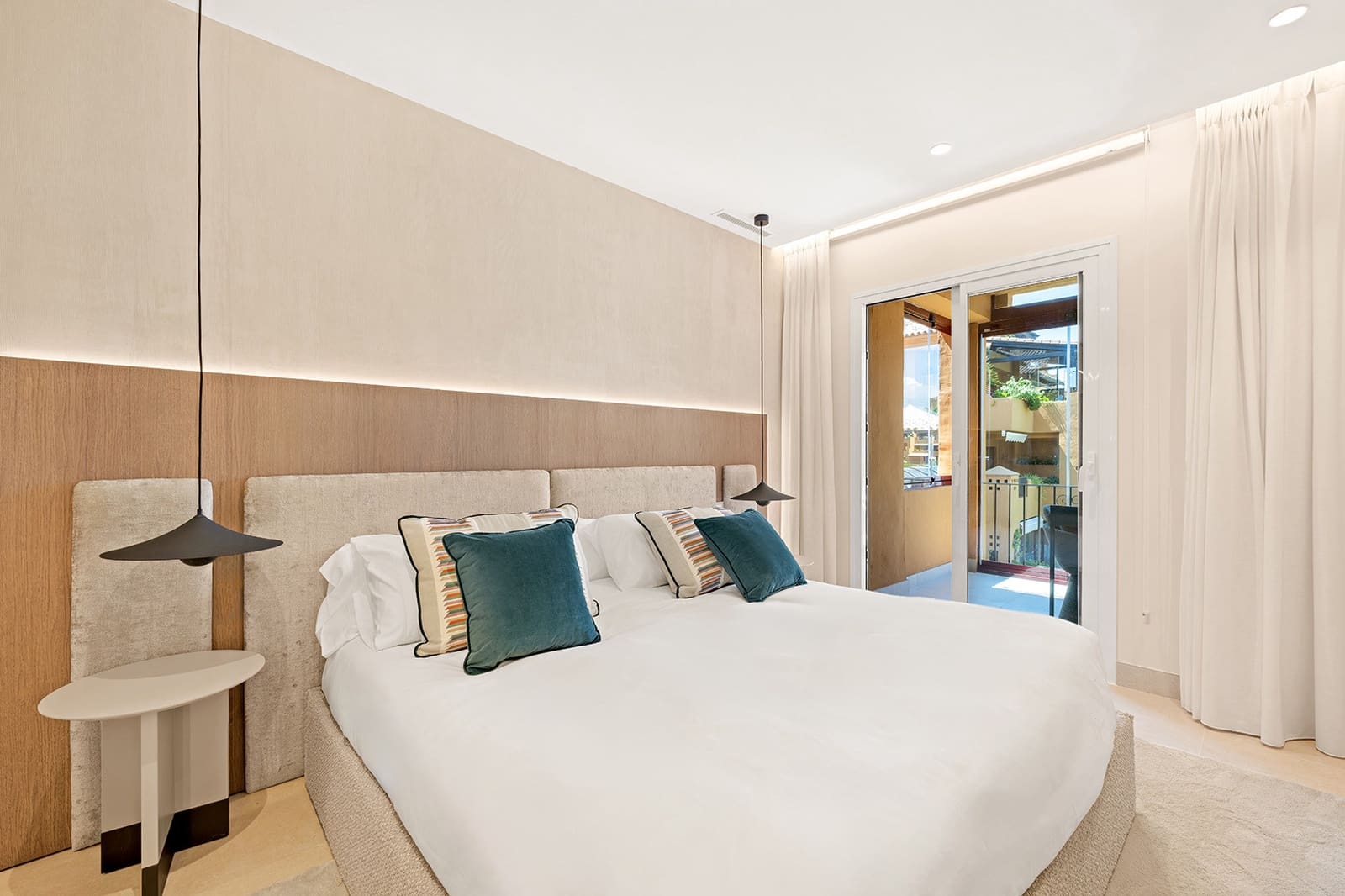 4 makuuhuone Huoneisto myytävänä paikassa Estepona mukana uima-altaan 
autotalli - 3 695 000 € (Ref: 9266717)