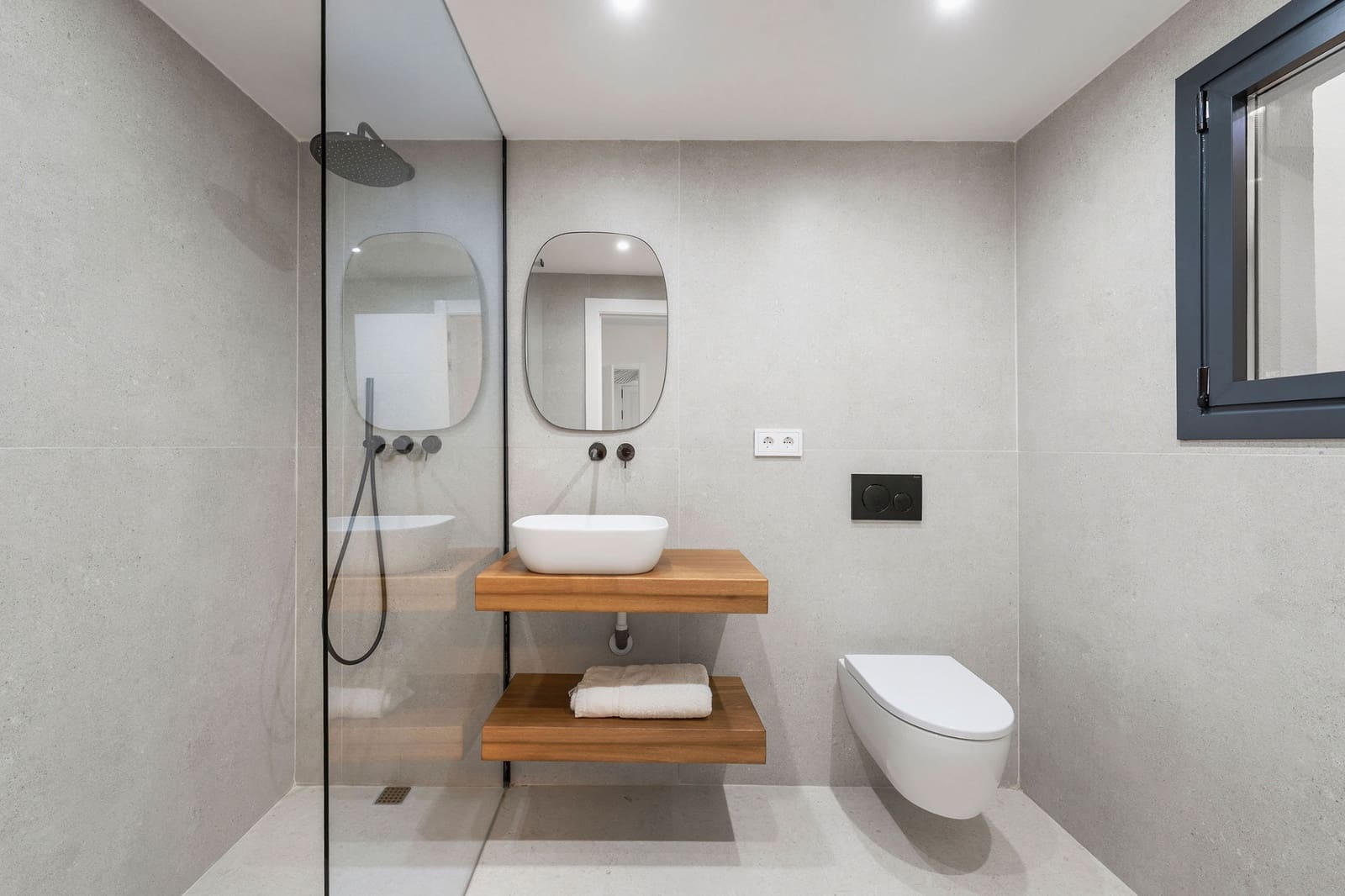 4 bedroom Townhouse for sale in Marbella with pool garage - € 1,850,000 (Ref: 9266727)