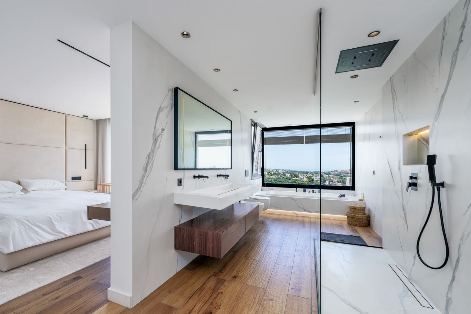 4 chambre Maison de Ville à vendre à La Quinta avec piscine garage - 1 650 000 € (Ref: 9266729)