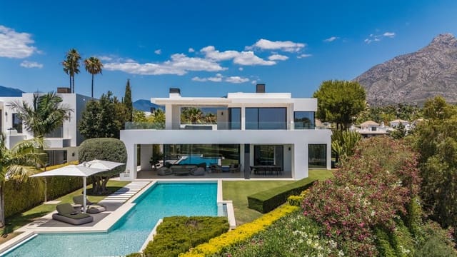 5 soverom Villa til salgs i Lomas De Marbella, Marbella med svømmebasseng garasje - € 8 695 000 (Ref: 9266732)