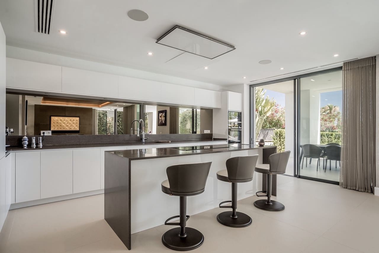 5 soverom Villa til salgs i Marbella med svømmebasseng garasje - € 8 695 000 (Ref: 9266732)