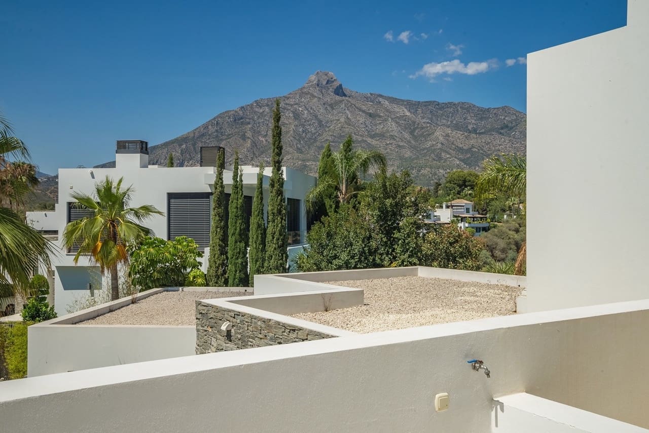 5 soverom Villa til salgs i Marbella med svømmebasseng garasje - € 8 695 000 (Ref: 9266732)