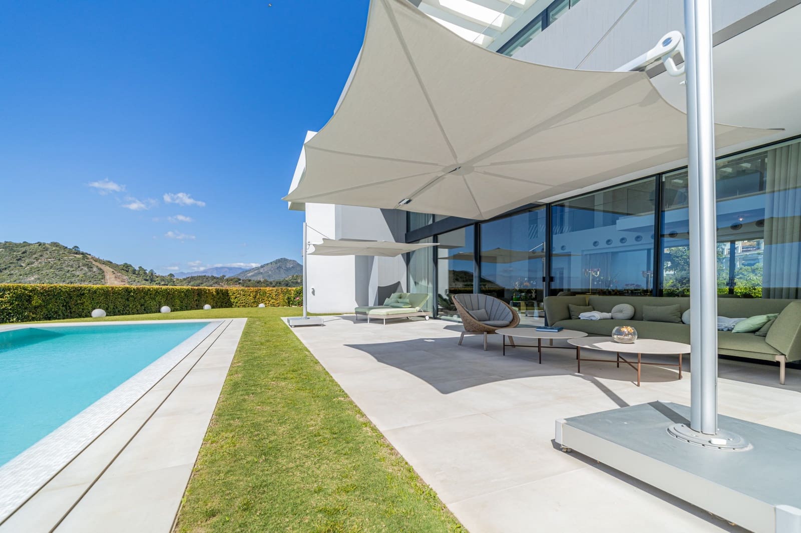 5 slaapkamer Villa te koop in Los Arqueros met zwembad garage - € 5.800.000 (Ref: 9266733)