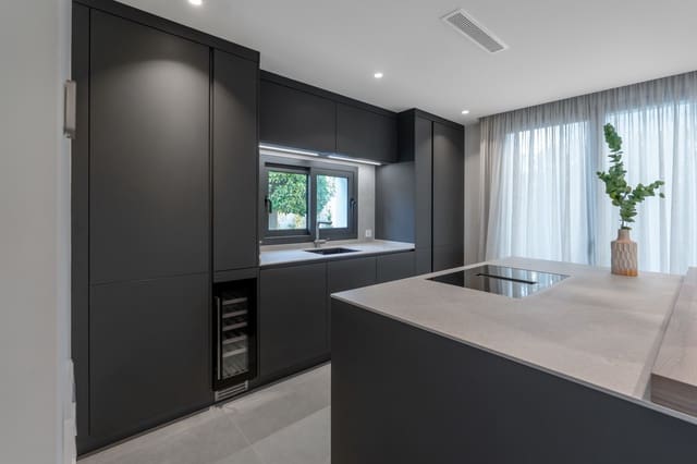 5 sypialnia Willa na sprzedaż w Nueva Andalucia, Marbella z basenem garażem - 4 695 000 € (Ref: 9266736)