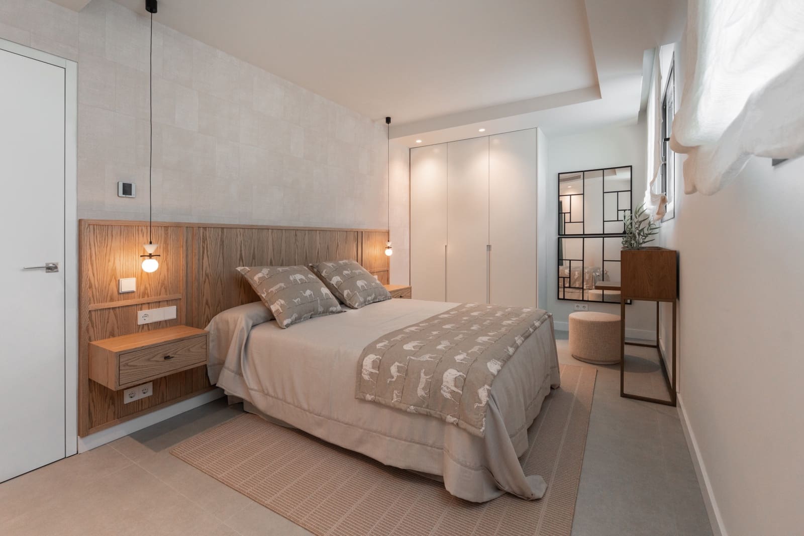 5 sypialnia Willa na sprzedaż w Nueva Andalucia z basenem garażem - 4 695 000 € (Ref: 9266736)