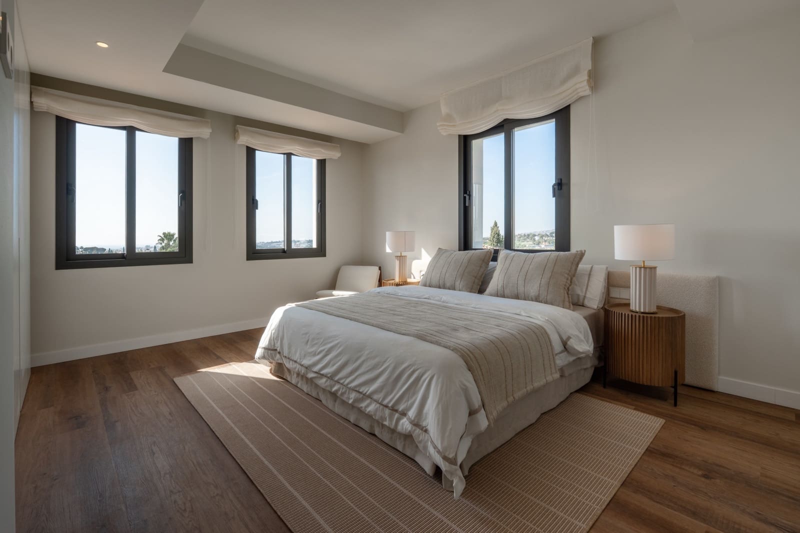 5 sypialnia Willa na sprzedaż w Nueva Andalucia z basenem garażem - 4 695 000 € (Ref: 9266736)