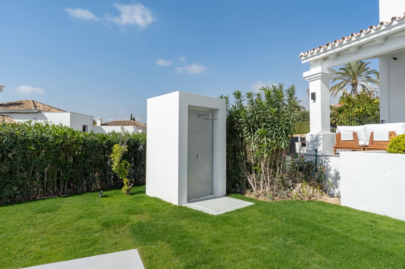 5 sypialnia Willa na sprzedaż w Nueva Andalucia z basenem garażem - 4 695 000 € (Ref: 9266736)