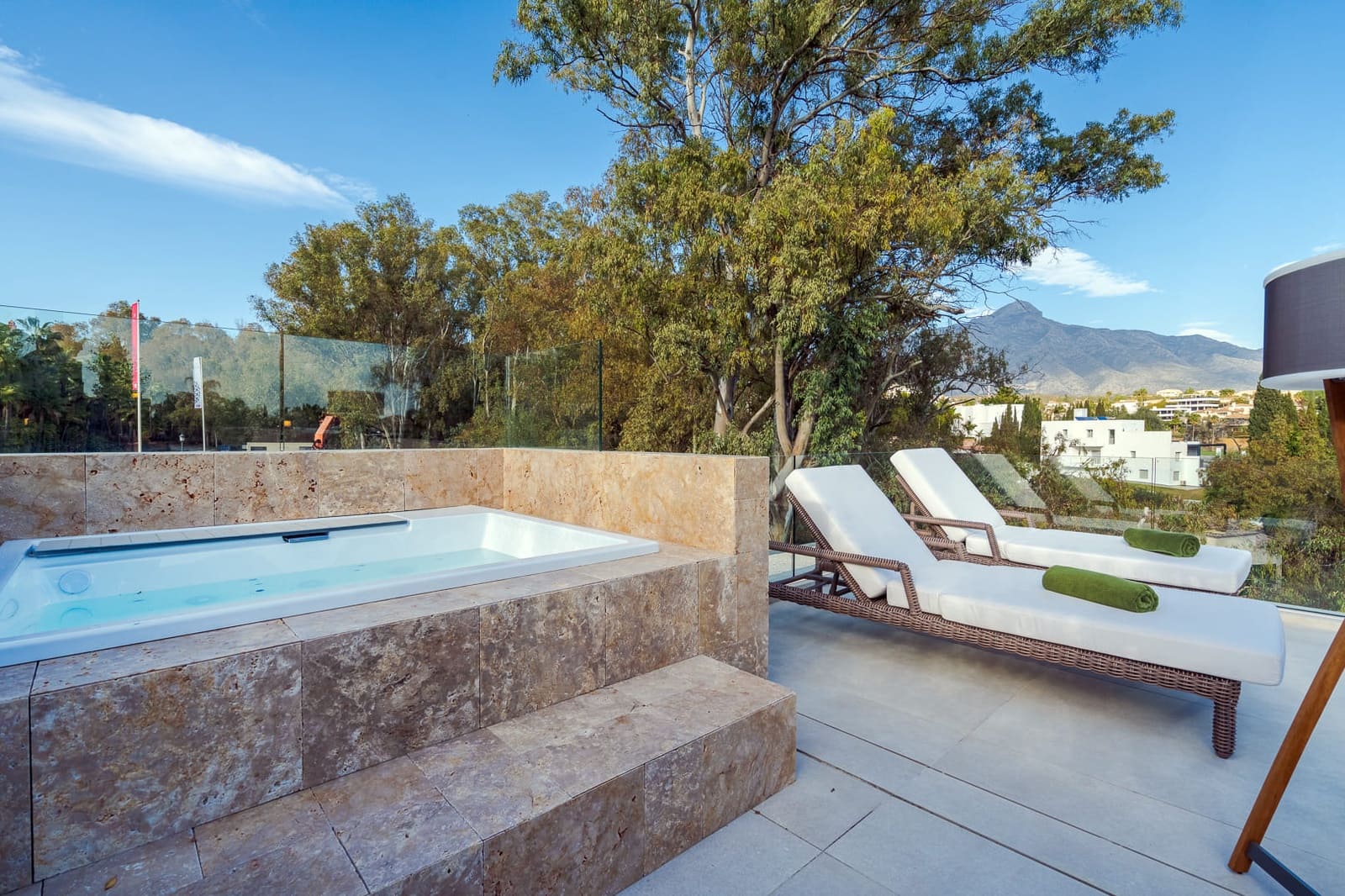 6 soveværelse Villa til salg i Marbella med swimmingpool garage - € 4.375.000 (Ref: 9266740)