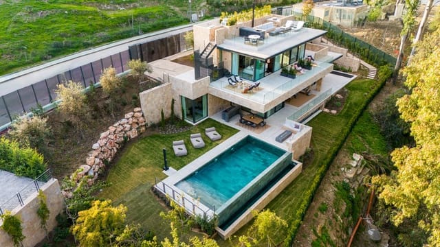 6 soveværelse Villa til salg i Los Naranjos, Marbella med swimmingpool garage - € 4.375.000 (Ref: 9266740)