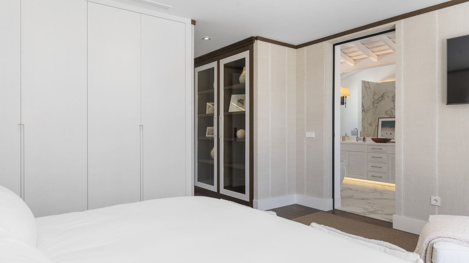 7 soveværelse Villa til salg i Nueva Andalucia med swimmingpool garage - € 6.450.000 (Ref: 9266743)