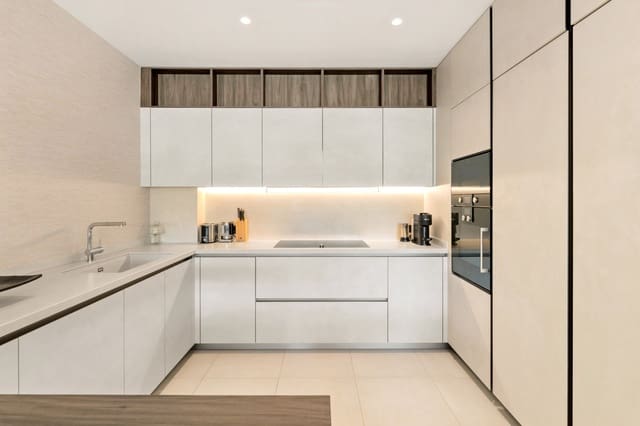 4 Zimmer Apartment zu verkaufen in Marbella mit Pool Garage - 4.390.000 € (Ref: 9266745)