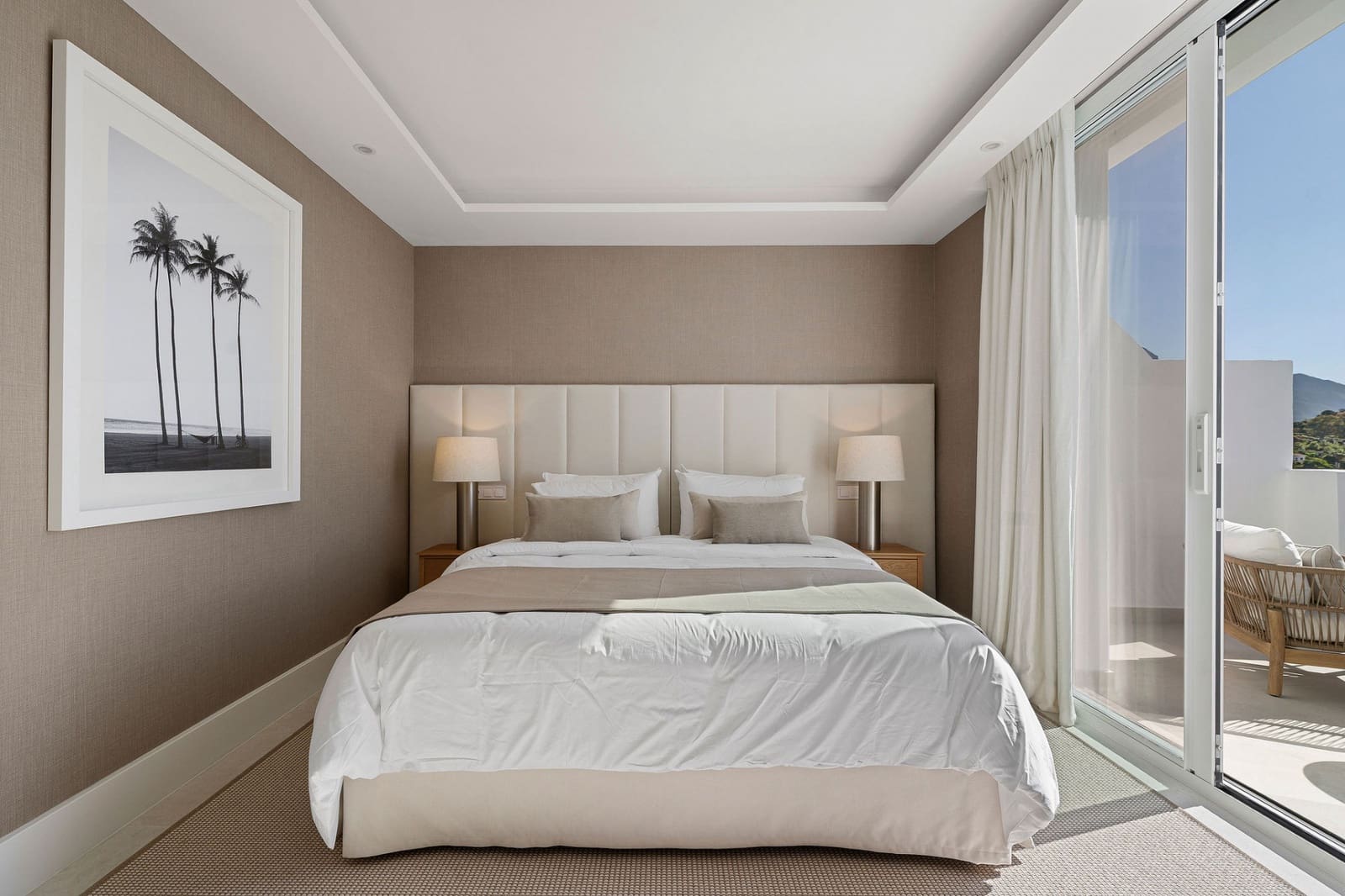 4 sypialnia Dom na sprzedaż w La Quinta z basenem garażem - 1 875 000 € (Ref: 9266748)