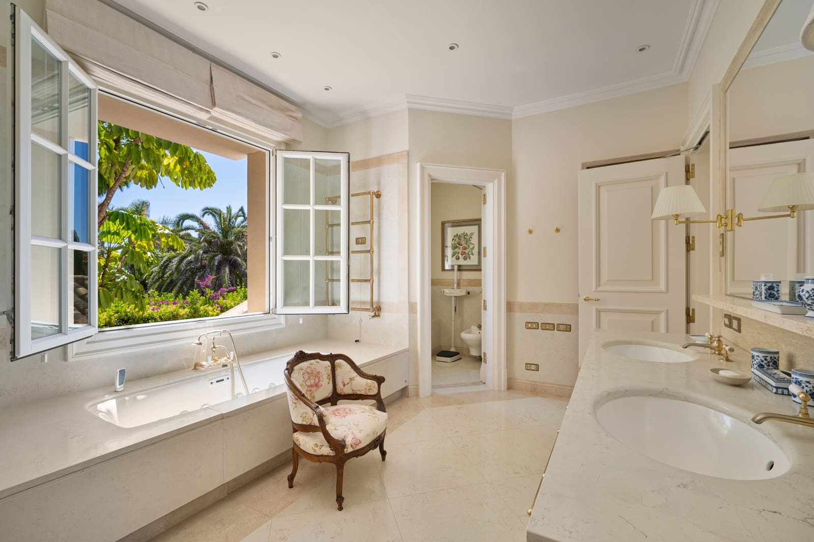 7 bedroom Villa for sale in Marbella with pool garage - € 10,700,000 (Ref: 9266750)