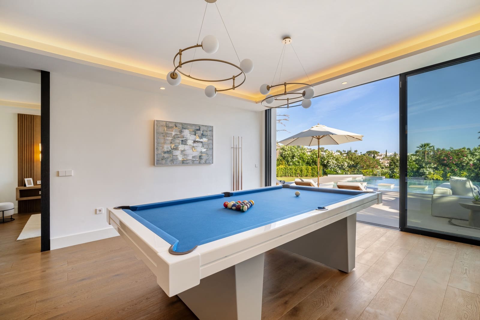 6 bedroom Villa for sale in Marbella with pool garage - € 7,350,000 (Ref: 9266755)