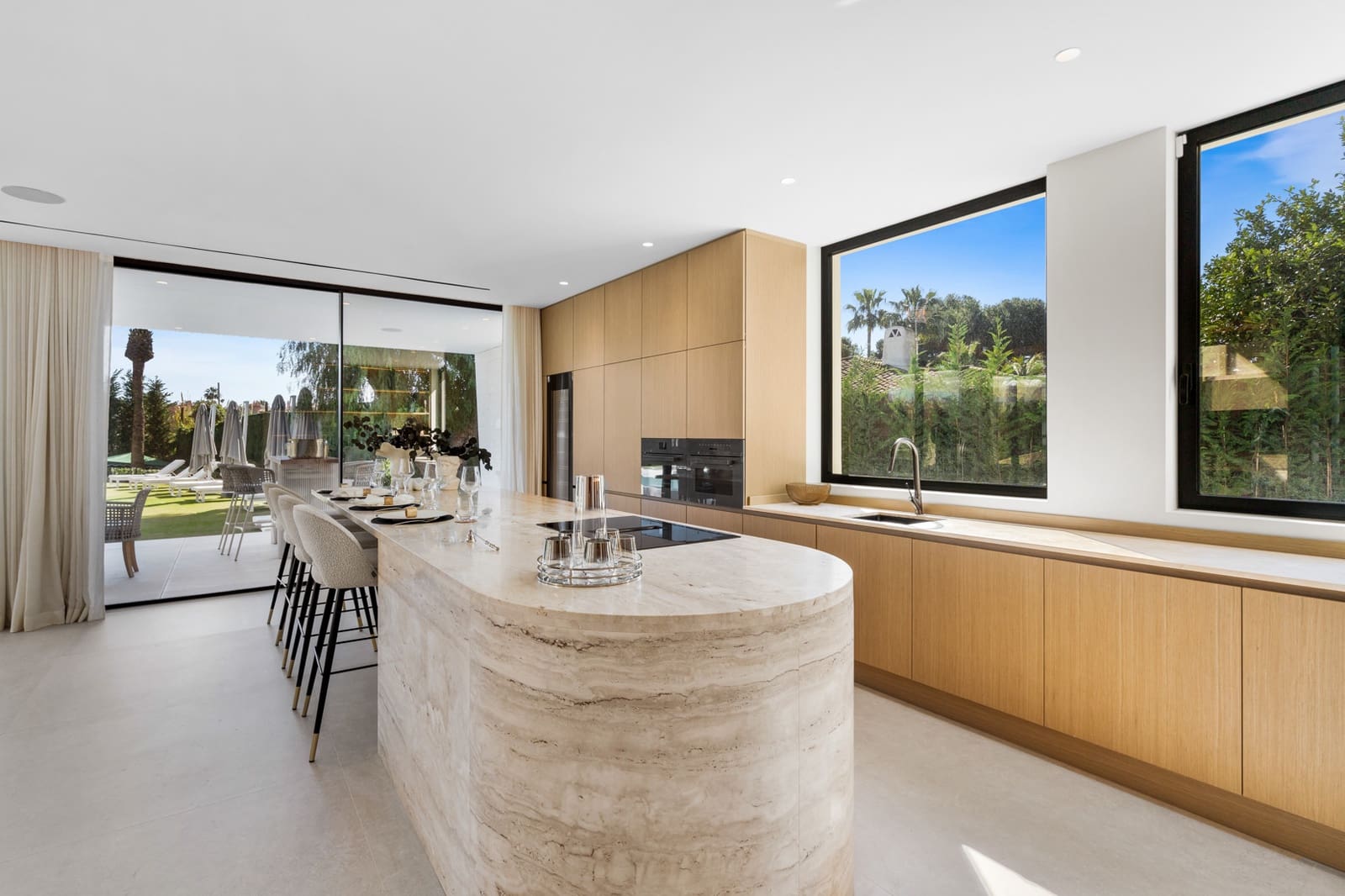 6 soverom Villa til salgs i Marbella med svømmebasseng garasje - € 8 750 000 (Ref: 9266760)