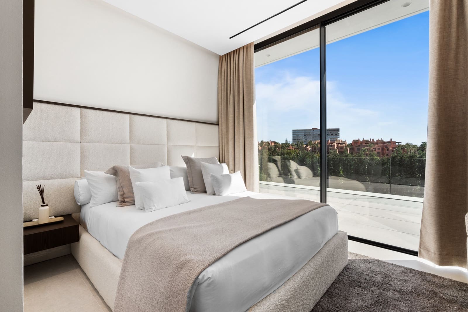 6 soverom Villa til salgs i Marbella med svømmebasseng garasje - € 8 750 000 (Ref: 9266760)