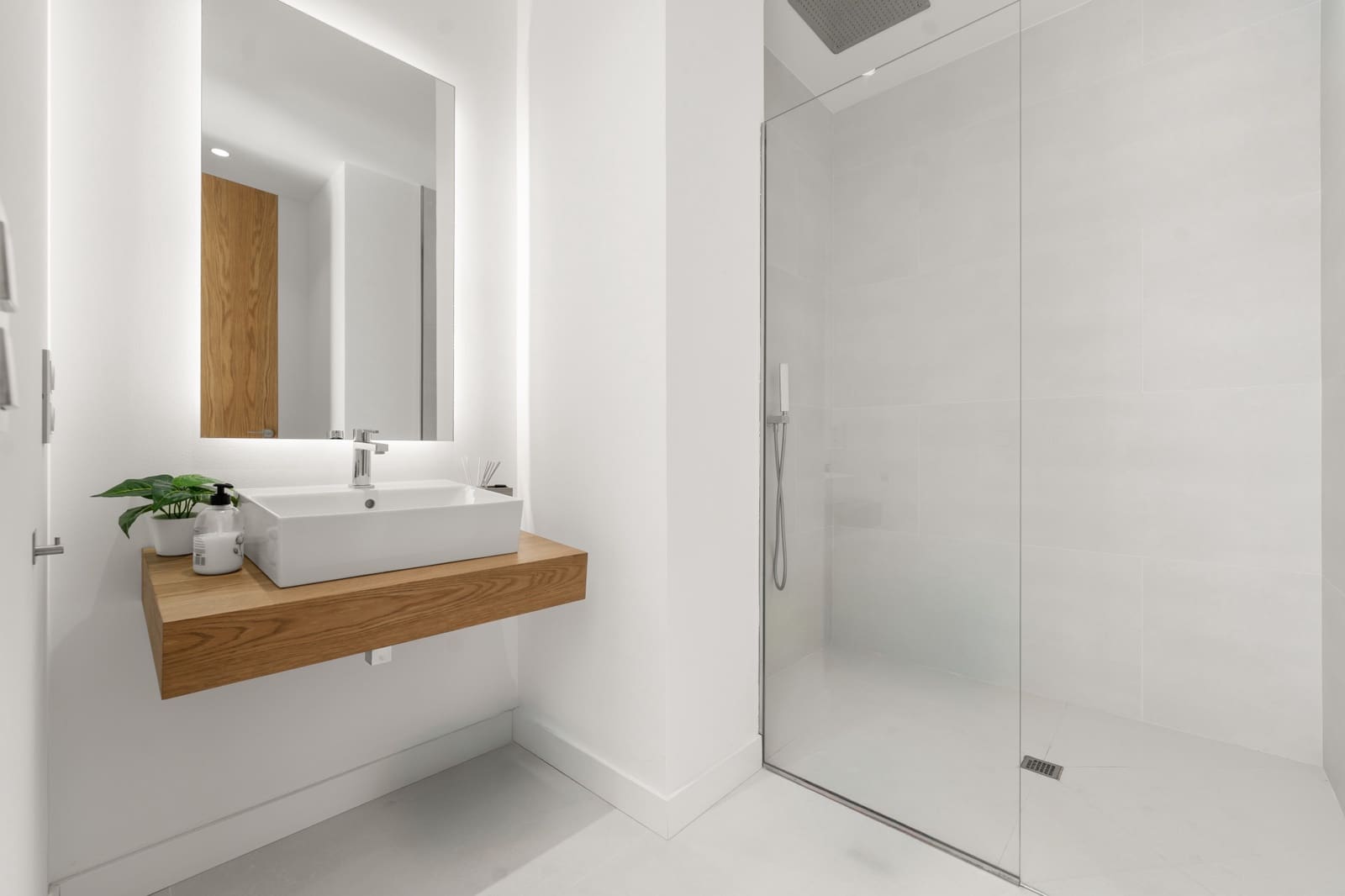 4 sypialnia Willa na sprzedaż w Benahavis z basenem garażem - 2 100 000 € (Ref: 9266763)