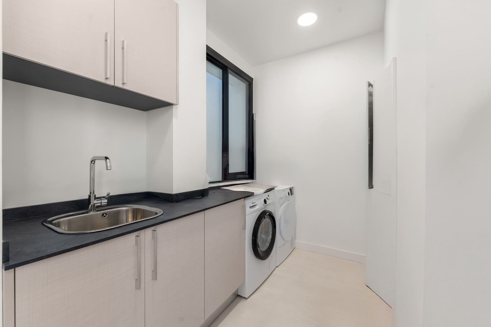 4 sypialnia Willa na sprzedaż w Benahavis z basenem garażem - 2 100 000 € (Ref: 9266763)