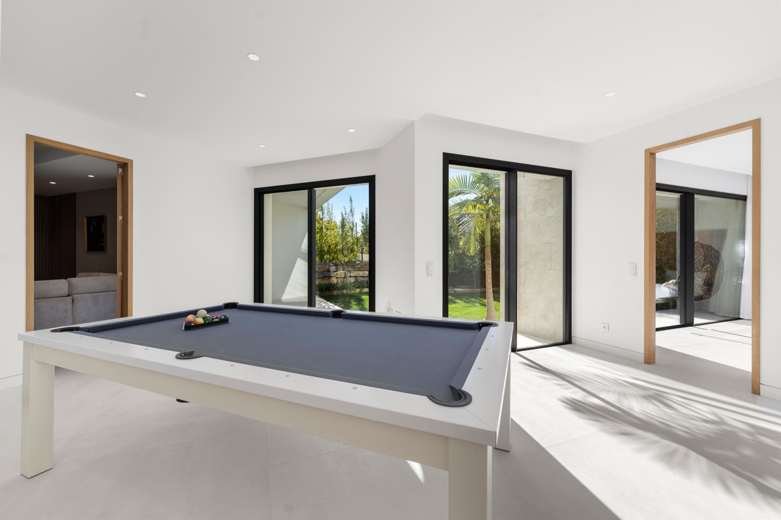 4 sypialnia Willa na sprzedaż w Benahavis z basenem garażem - 2 100 000 € (Ref: 9266763)