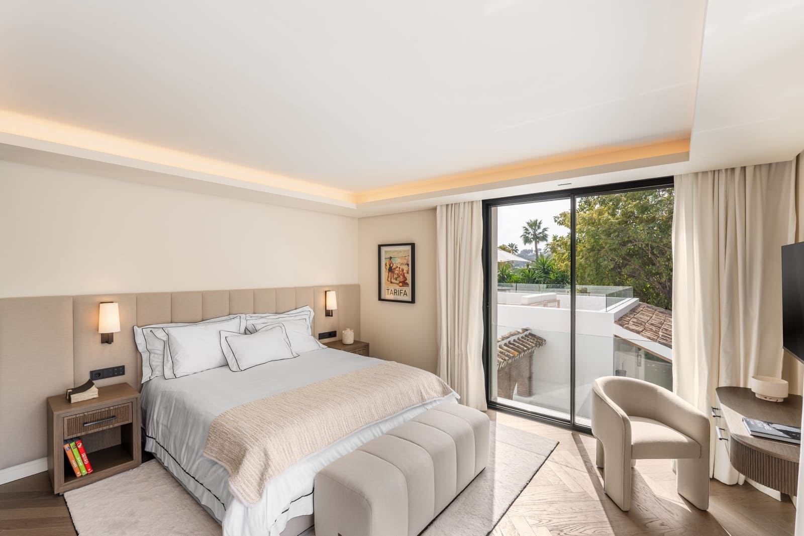 5 bedroom Villa for sale in Marbella with pool garage - € 8,950,000 (Ref: 9266764)