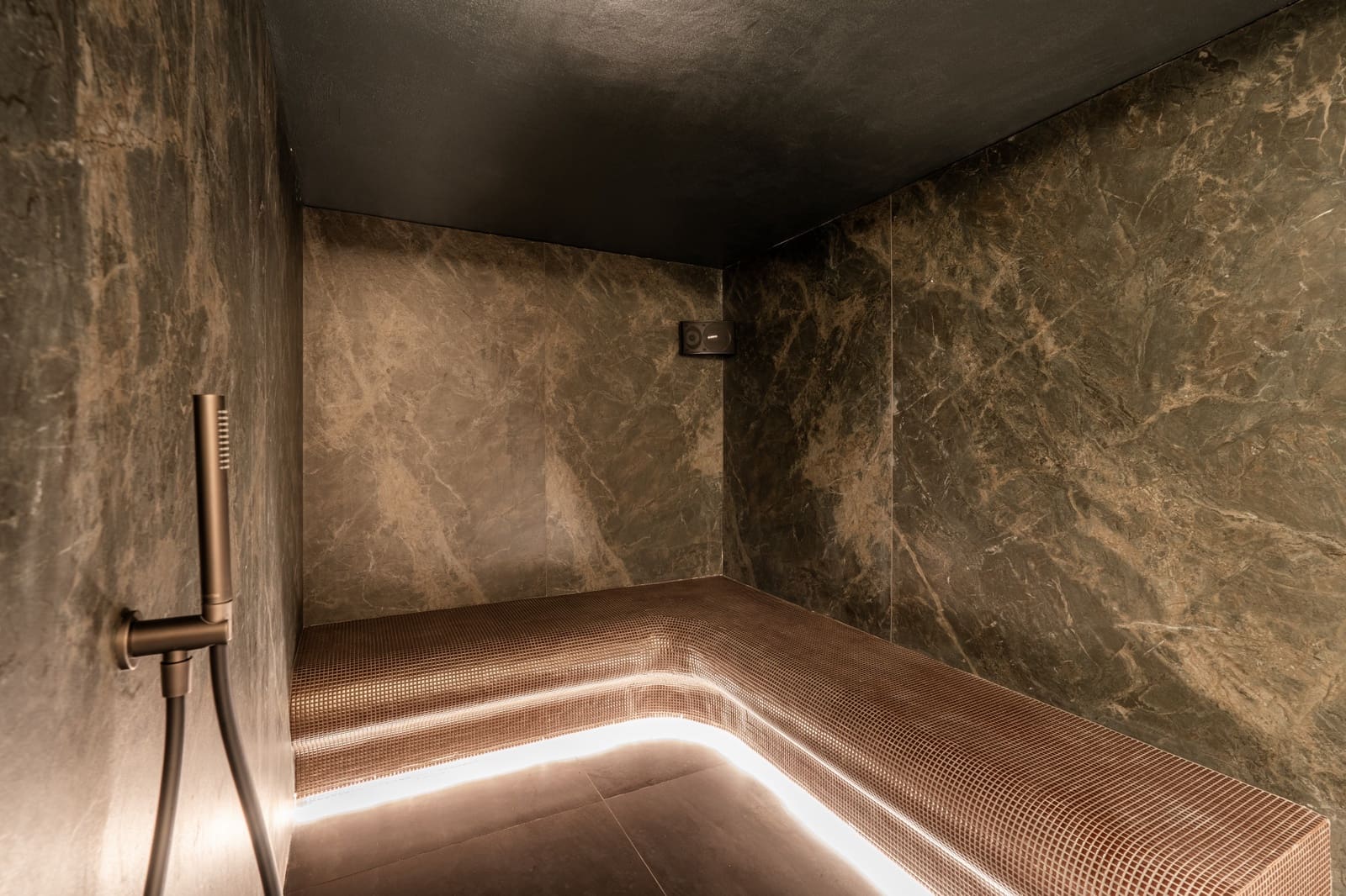 5 bedroom Villa for sale in Marbella with pool garage - € 8,950,000 (Ref: 9266764)