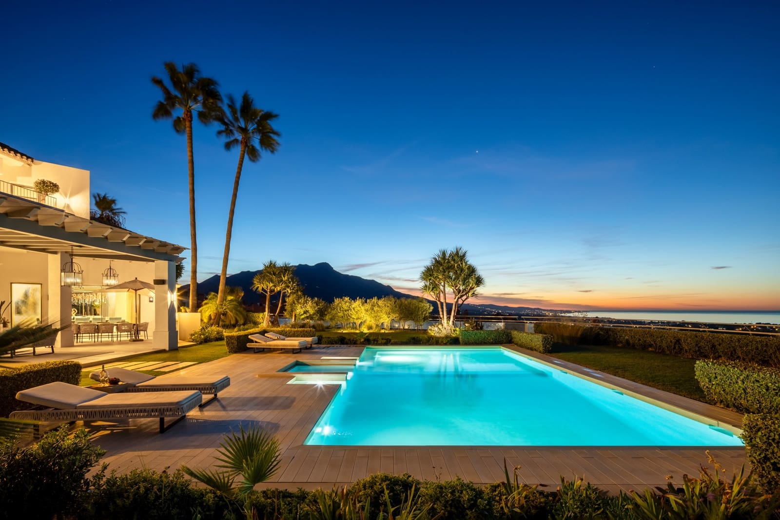 7 sovrum Villa till salu i Monte Halcones med pool garage - 10 800 000 € (Ref: 9266769)