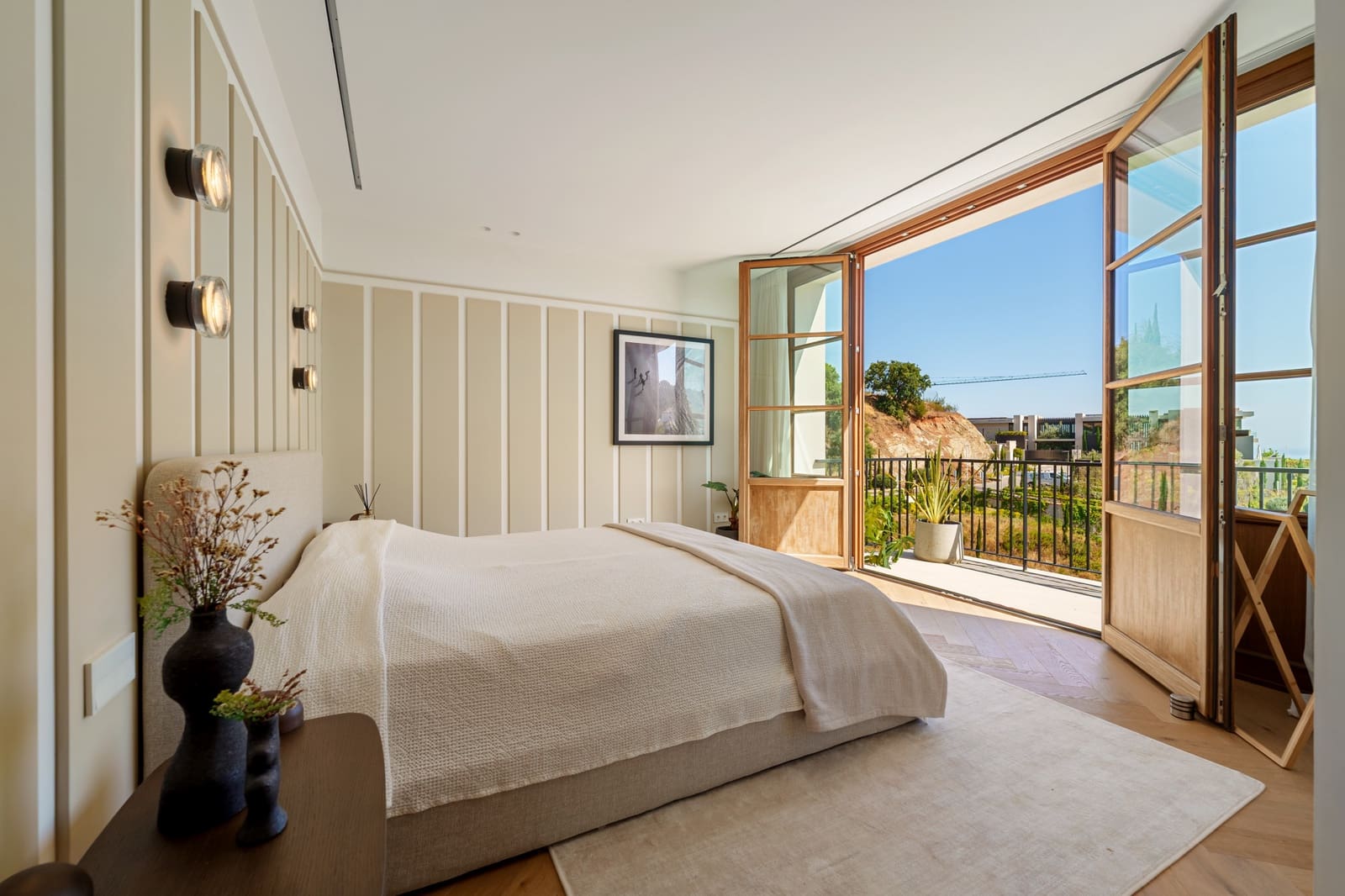 5 bedroom Villa for sale in La Quinta with pool garage - € 8,750,000 (Ref: 9266774)