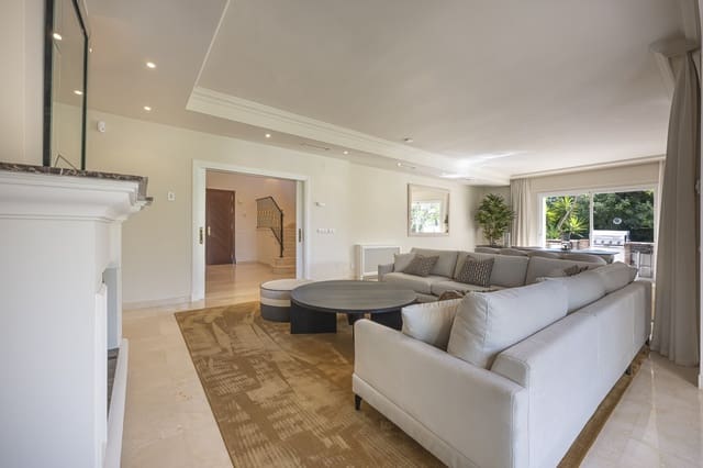 5 Zimmer Villa zu verkaufen in Benahavís mit Pool Garage - 2.895.000 € (Ref: 9266777)