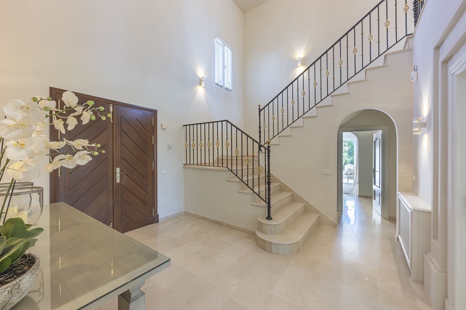 5 Zimmer Villa zu verkaufen in Benahavis mit Pool Garage - 2.895.000 € (Ref: 9266777)