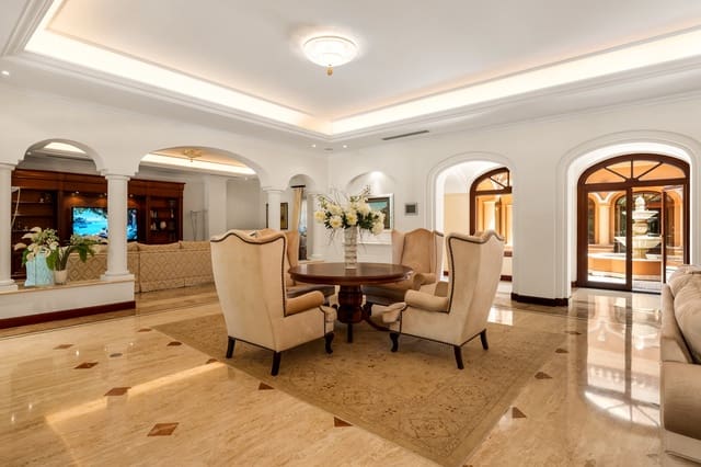 8 sypialnia Willa na sprzedaż w Guadalmina Baja, Marbella z basenem garażem - 9 700 000 € (Ref: 9266780)